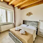 Near Train Station Luxury House 5 Beds