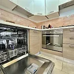 アパート Near Train Station Luxury House 5 Beds *