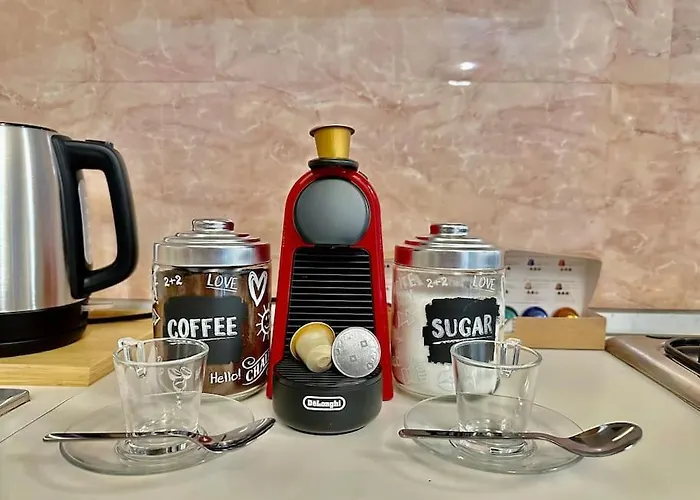 Near Train Station Luxury House 5 Beds * 贝尔加莫