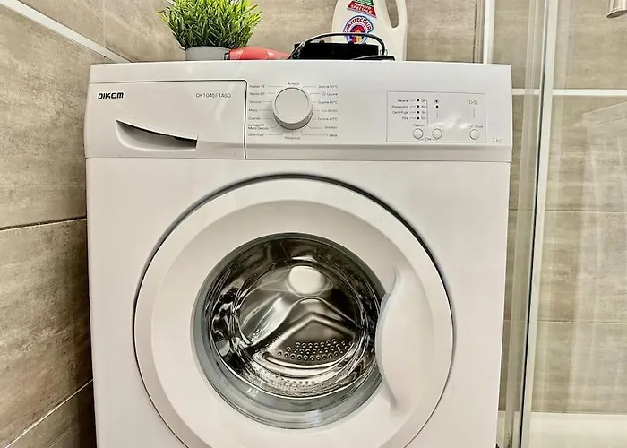 Near Train Station Luxury House 5 Beds Apartmán